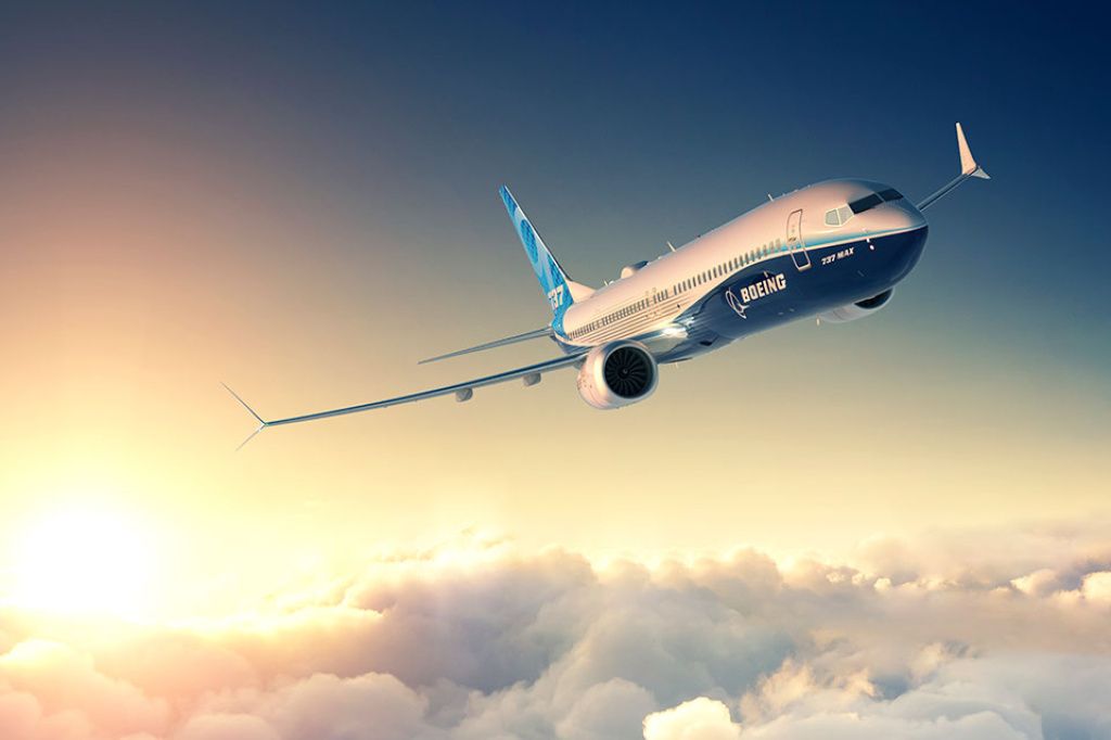"Modernizarea" TAROM: Compania aeriană de stat cumpără în leasing două aeronave Boeing 737 MAX - Imagine 5