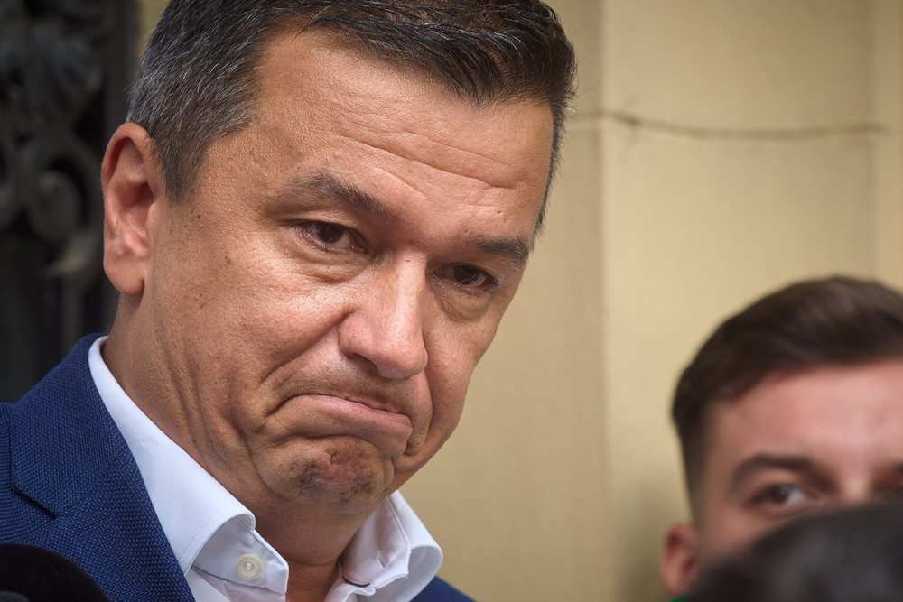 Grindeanu îl acuză pe Bolojan că „și-a salvat scaunul” prin înțelegeri cu George Simion