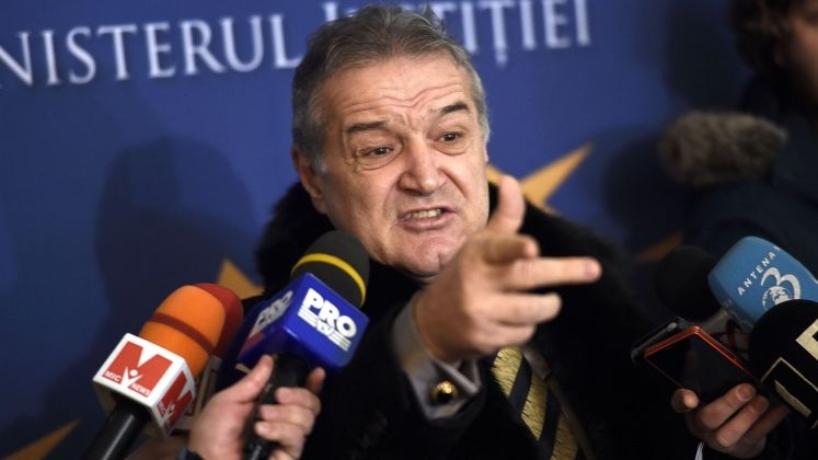 Dezbatere pe gratiere la Ministerul Justitiei - de la Becali la cereri de demisie, sustinatori PSD si amintiri cu abuz in serviciu la Sectorul Agricol Ilfov