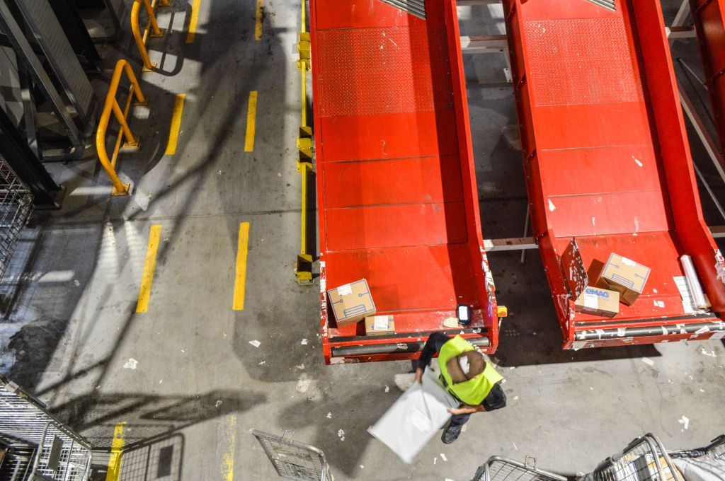 GALERIE FOTO | Cum arată cel mai mare centru logistic al Sameday - Imagine 63