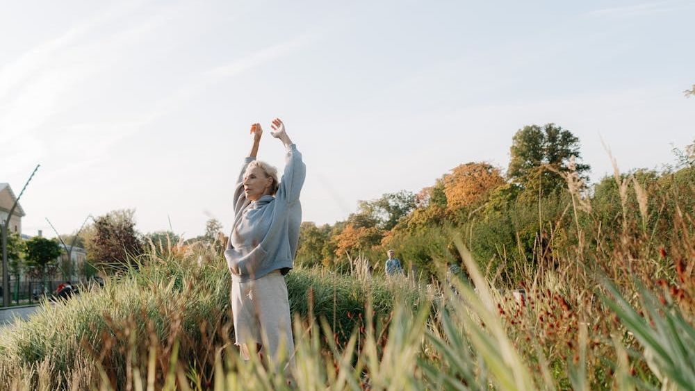 Secretul longevității: 6 activități pe care să le faci pentru a trăi nu doar mult, ci și bine