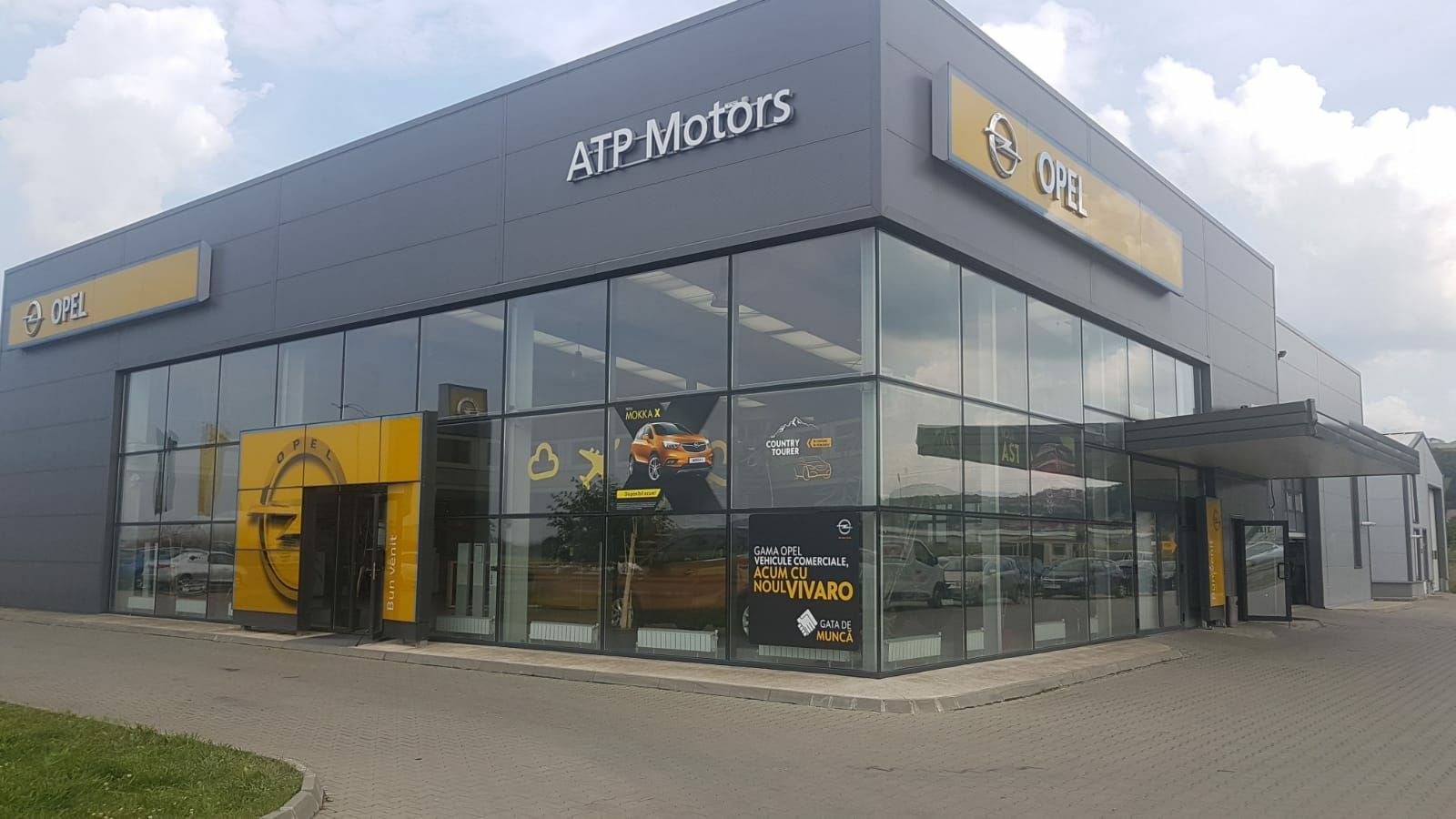 Opel a inaugurat un nou dealer in Cluj
