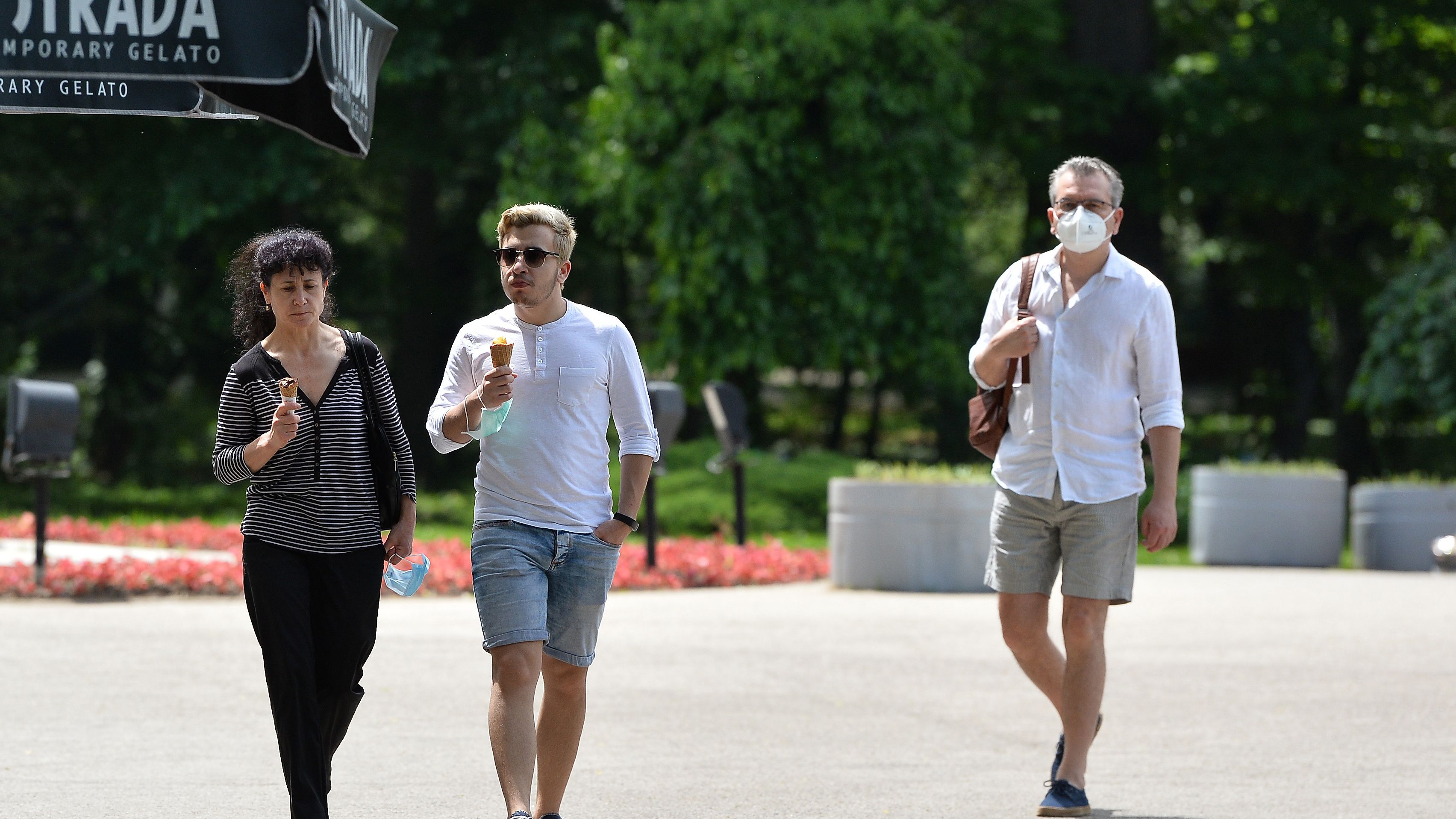 ANSVSA a suspendat activitatea unui restaurant care funcţiona în parcul Herăstrău şi l-a amendat cu 5.000 de lei