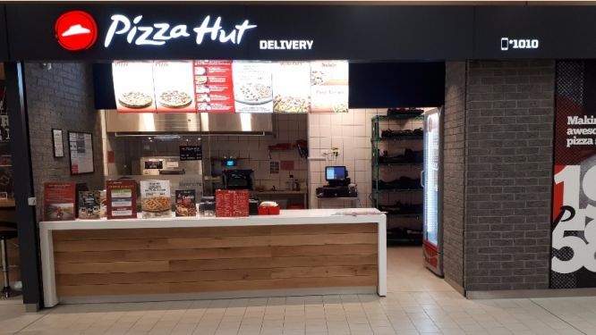 Yum Brands vinde lanţul Pizza Hut pentru 2,7 miliarde de dolari