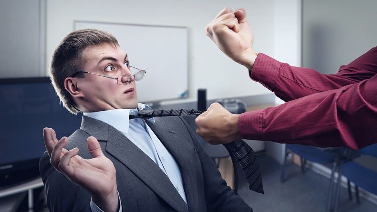 Marin Anton: Badalau a inceput sa strige la mine, sa ma injure de maicuta mea si mi-a dat peste gura