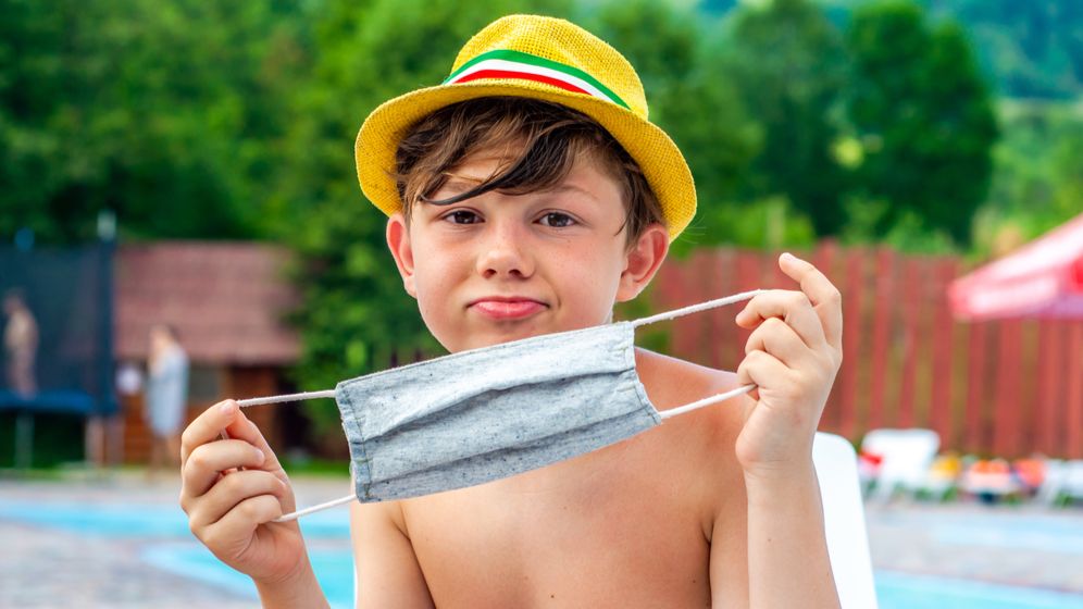 Andreea Bălaj, management hotelier: Nu îi cazăm pe cei care nu poartă mască de protecție