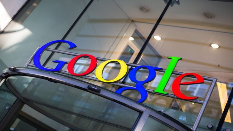 Profesorii de informatica din Romania primesc 30.000 de dolari de la Google