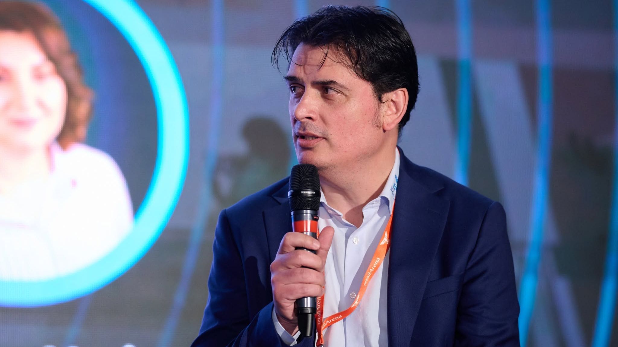retailArena 2026 | De la pui cu certificare olandeză la AI intern: cum vede Familia Safir inovația în industria alimentară