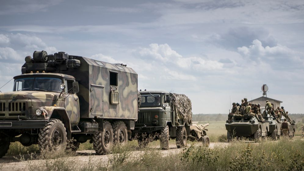 Rusia își retrage soldații de la granița cu Ucraina