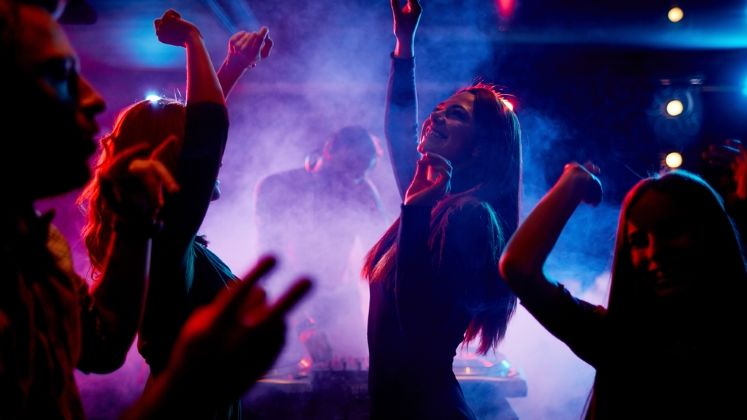 Atac armat intr-un club de noapte gay din Orlando, in statul american Florida