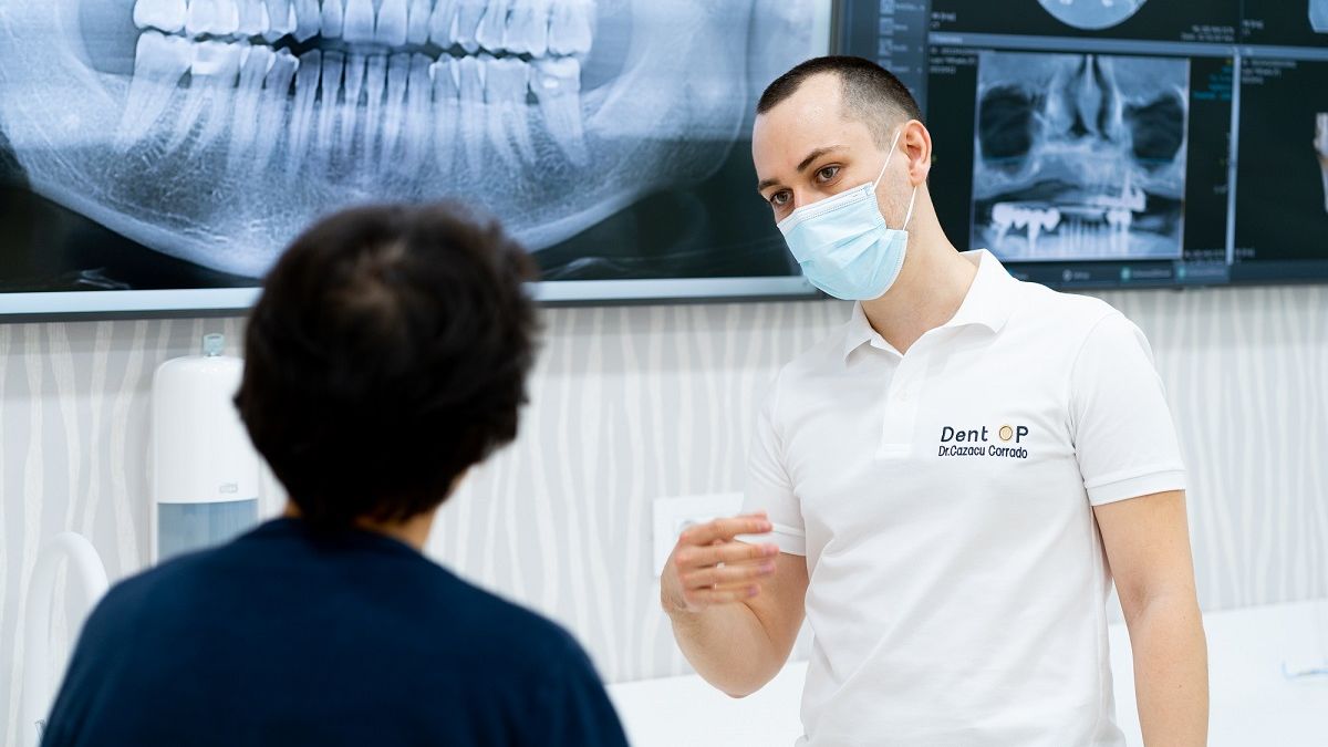 (P) Dr. Corrado Cazacu, medicul care redă zâmbetele pacienților în întreaga țară