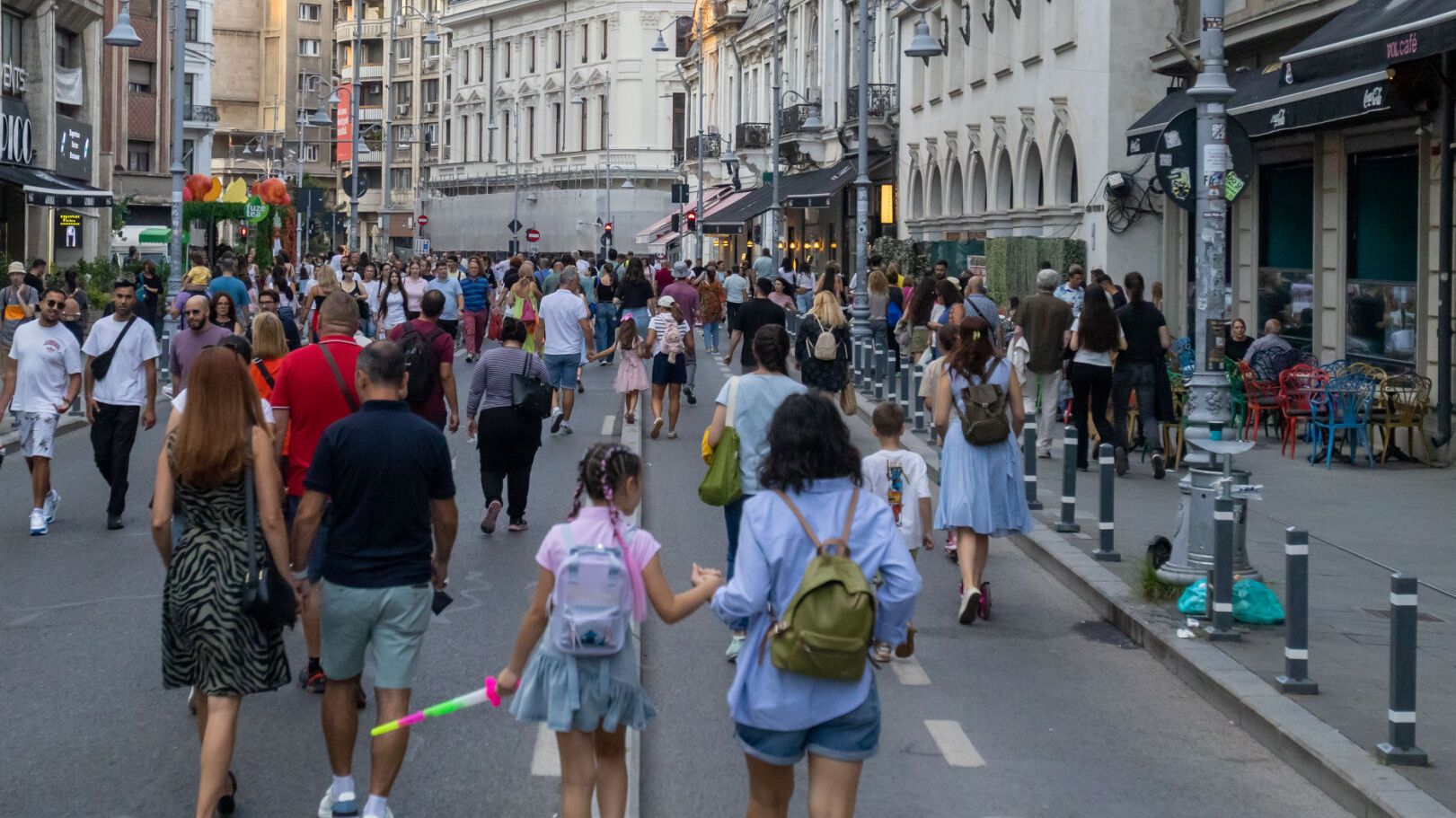 Ce să faci în București în weekendul 24-27 septembrie: de la festivaluri de cafea și concerte la filme în aer liber și târguri handmade