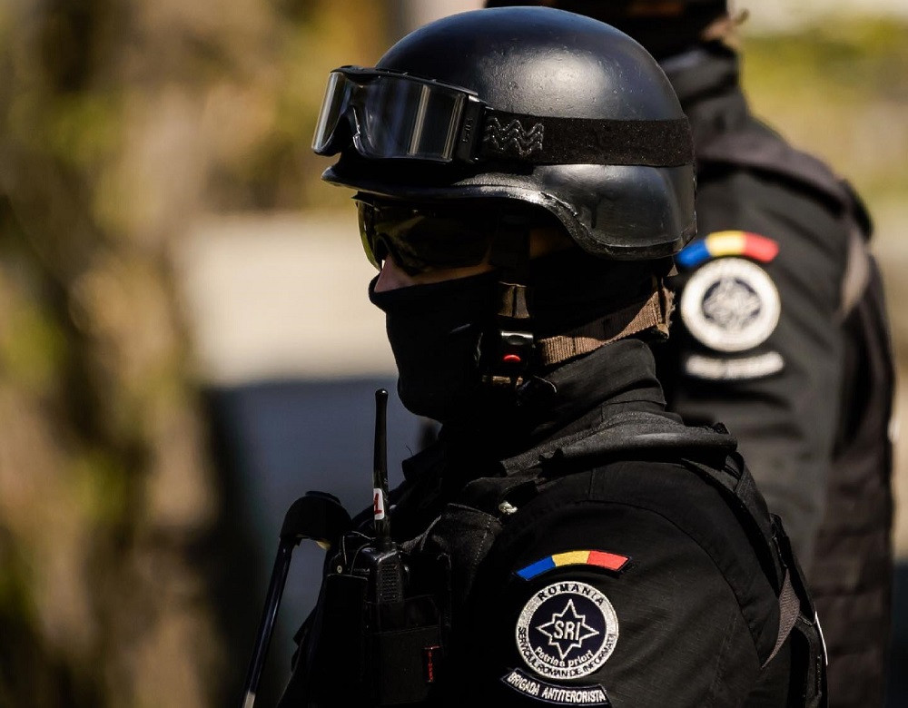 Proiectul USR privind limitarea mandatelor şefilor de servicii, amânat în Comisia de apărare