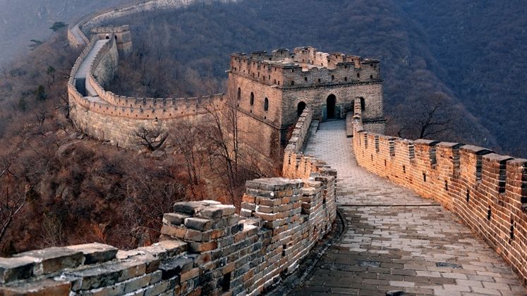 Chinezii sunt suparati: o portiune din Marele Zid Chinezesc a fost reparata cu nisip si ciment