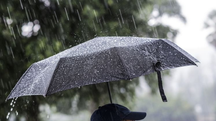 Avertizare de inundatii pentru 13 bazine hidrografice din intreaga tara pana luni la ora 12.00