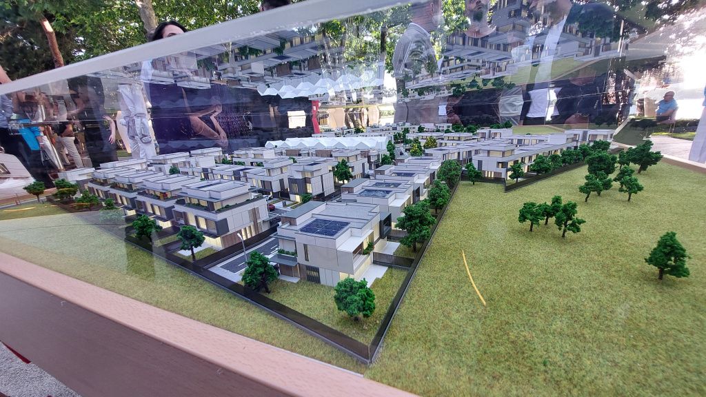 Proprietarul mall-ului Băneasa va construi un complex rezidențial de 40 milioane de euro - Imagine 1