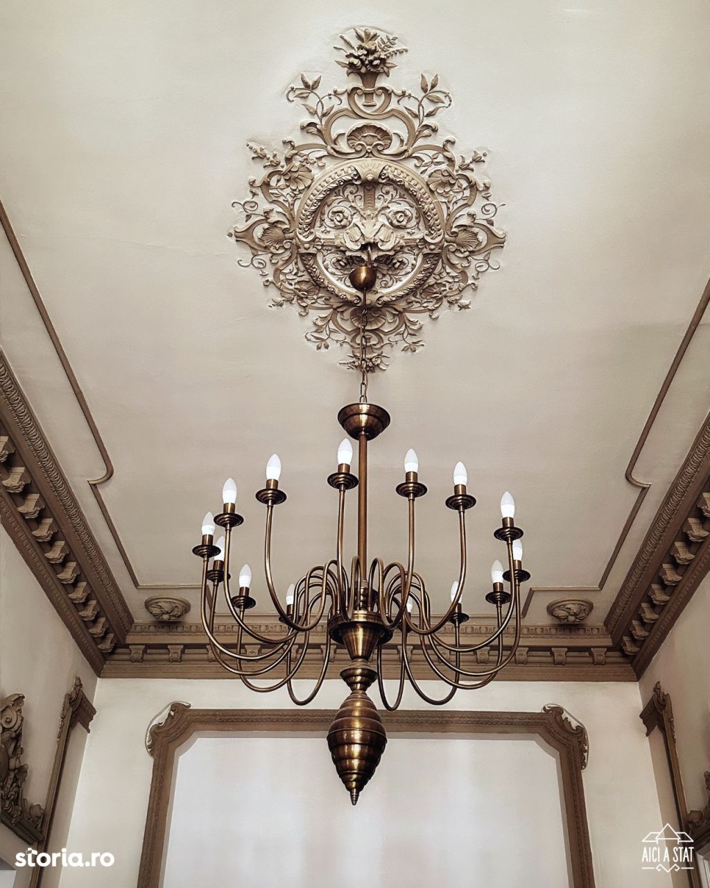 GALERIE FOTO | O nouă vilă istorică din Capitală a fost scoasă la vânzare, pentru 900.000 de e - Imagine 7