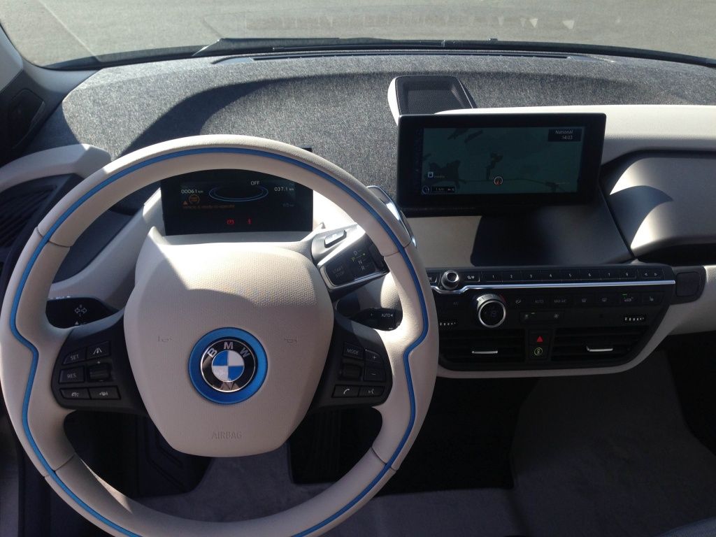 BMW i3 si i8 - Imagine 22
