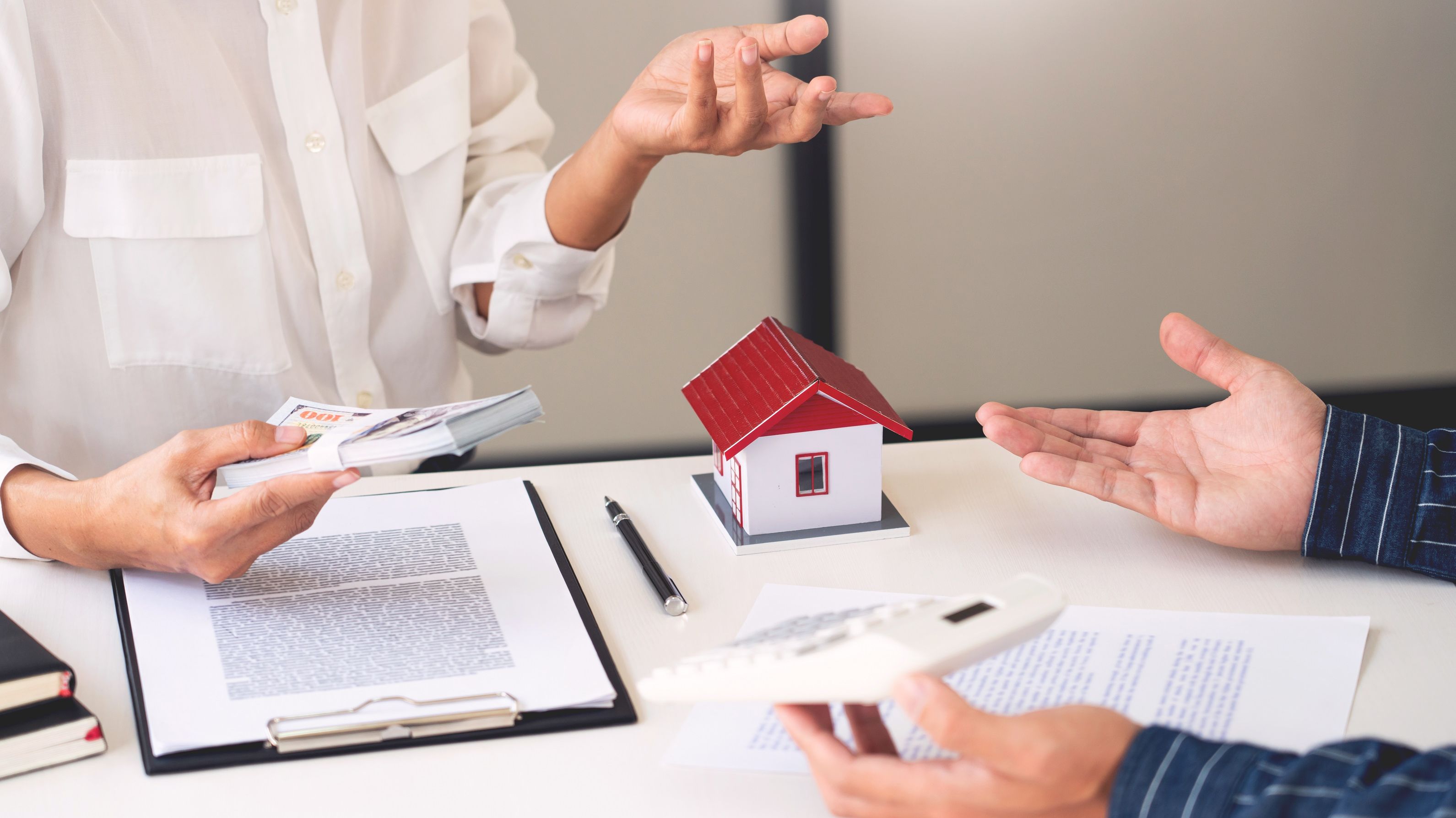 Analiză: București, Cluj-Napoca și Iași, în topul orașelor cu cele mai multe tranzacții imobiliare