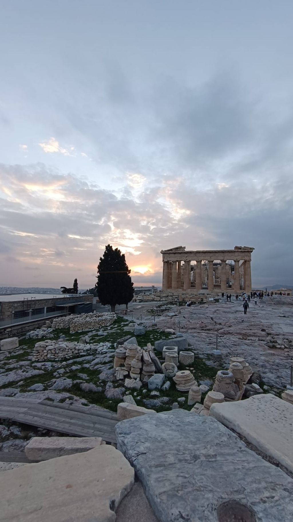 Turiștii din întreaga lume au luat cu asalt Acropole. Autoritățile din Grecia au luat noi măsur - Imagine 7