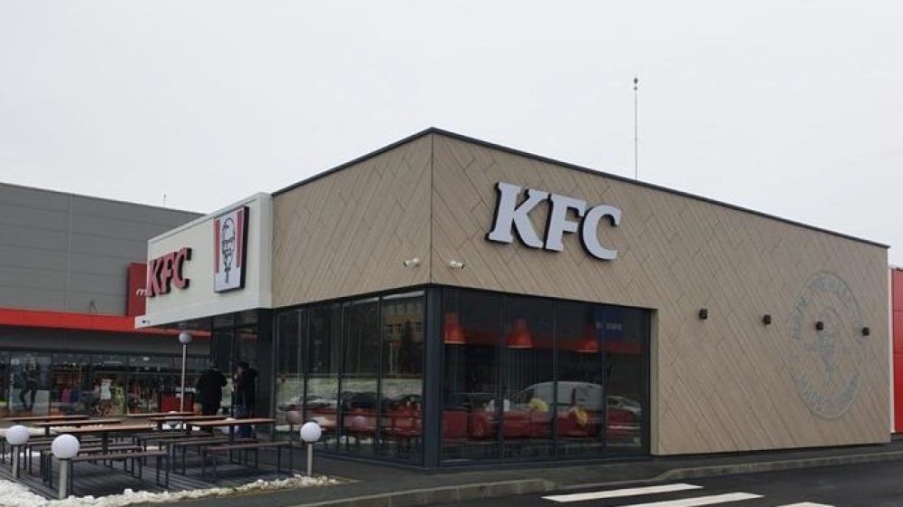 Târg de joburi cu prezență fizică, organizat de KFC, Pizza Hut și Taco Bell. Se caută casieri și curieri