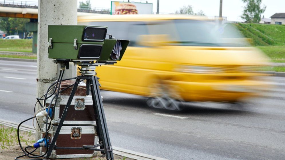 A fost promulgată legea prin care se reactivează radarele fixe. Ce prevede instituirea sistemului e-SIGUR