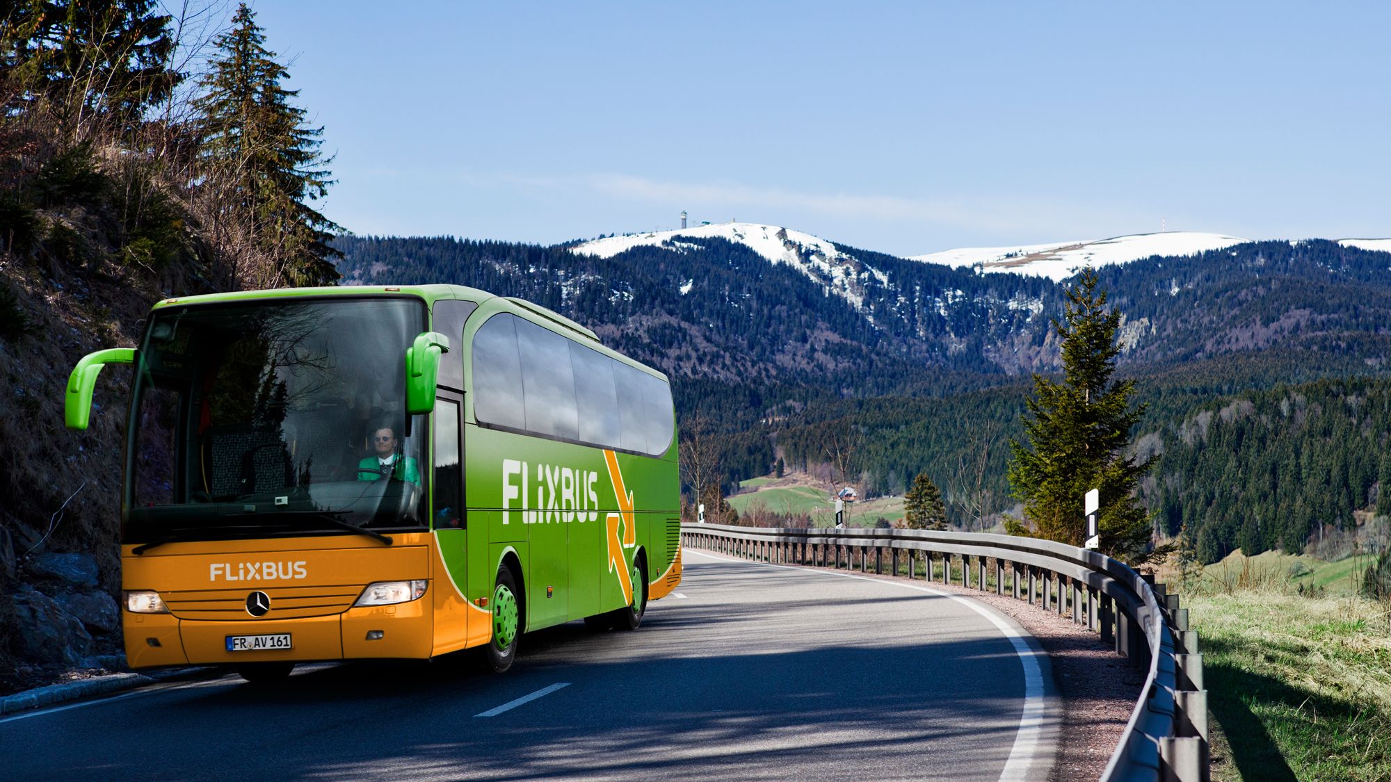 FlixBus și FlixTrain au avut cu 50% mai puțini pasageri anul trecut decât în 2019