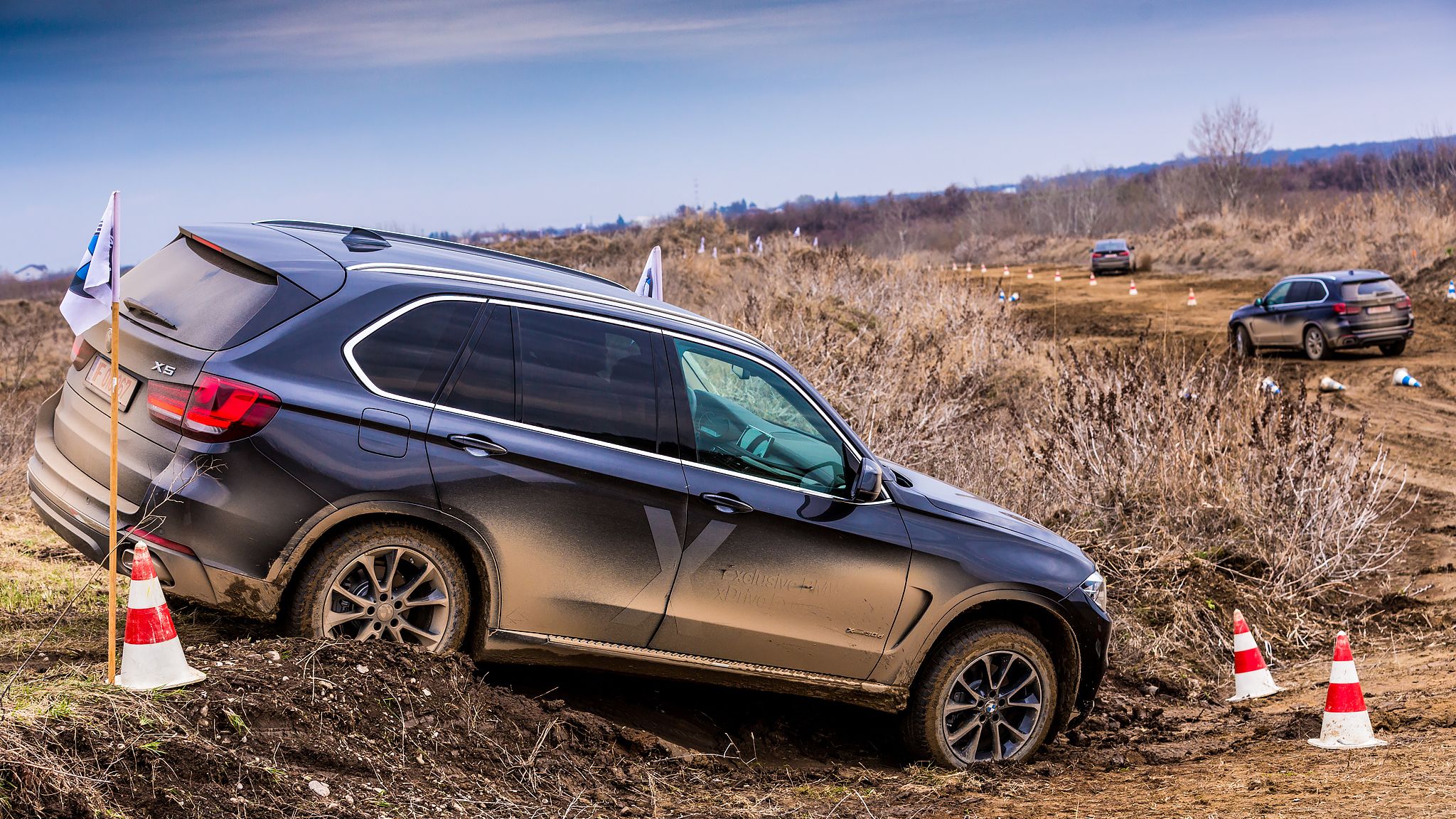 BMW xDrive Experience: prin noroi cu masini de top