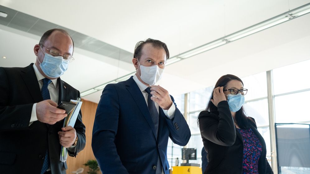 Florin Cîțu: Vrem să pregătim centre de vaccinare drive-through și maratoane pentru vaccinare