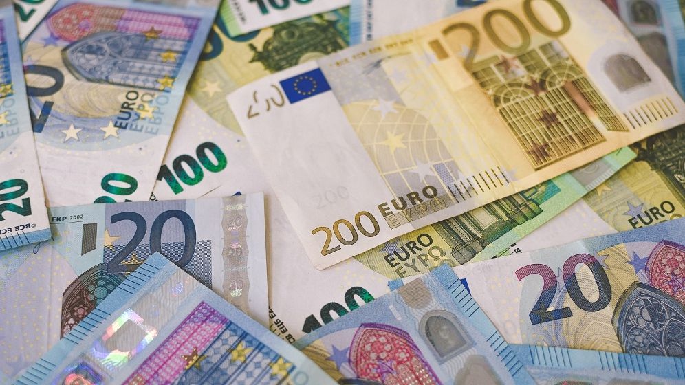 Curs BNR 14 iulie 2021. Euro ajunge la un RECORD