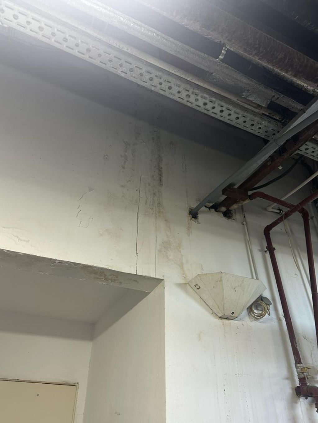 GALERIE FOTO | Amenzi de 230.000 de lei date de ANPC la operatorii din Mall Băneasa - Imagine 1