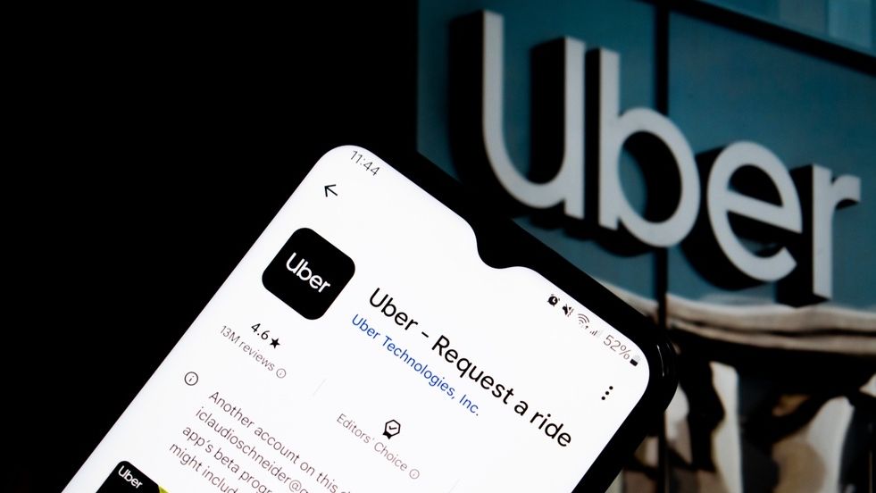 Cât câștigă un IT-ist la Uber. Salarii uriașe comparativ cu șoferii
