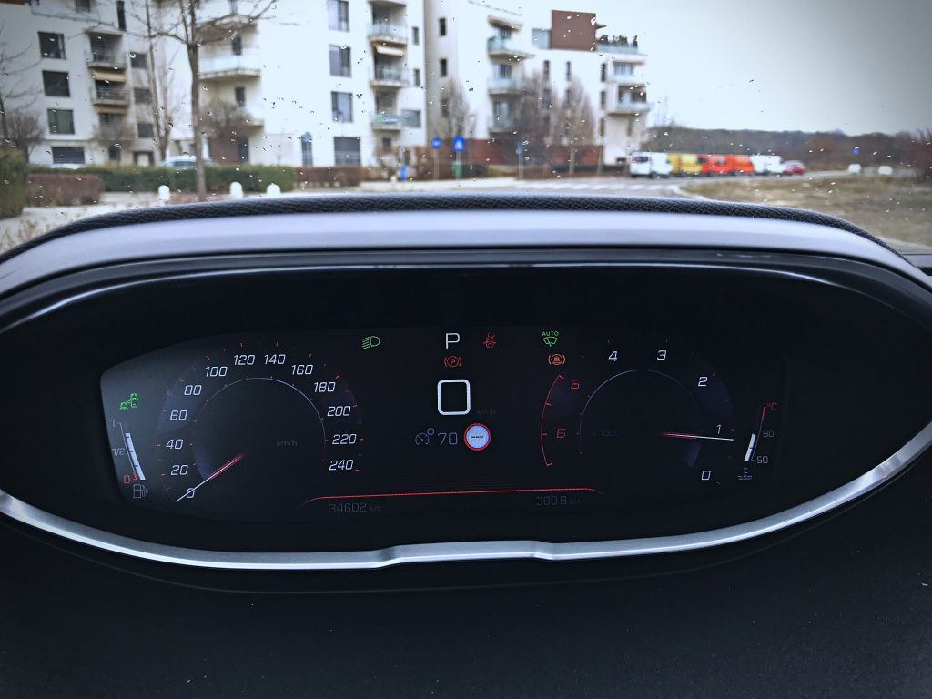 Peugeot 5008 - Imagine 27