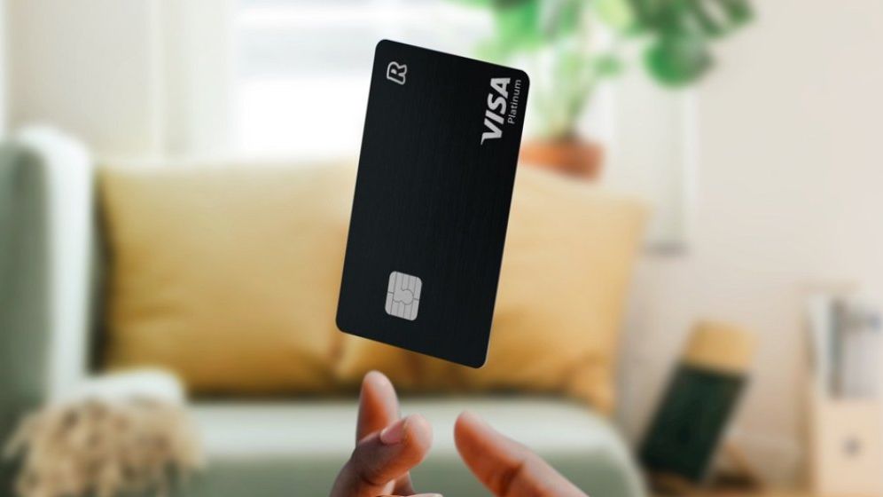 Revolut cere lui Zuckerberg să dea bani celor care sunt fraudați pe rețelele sale de socializare