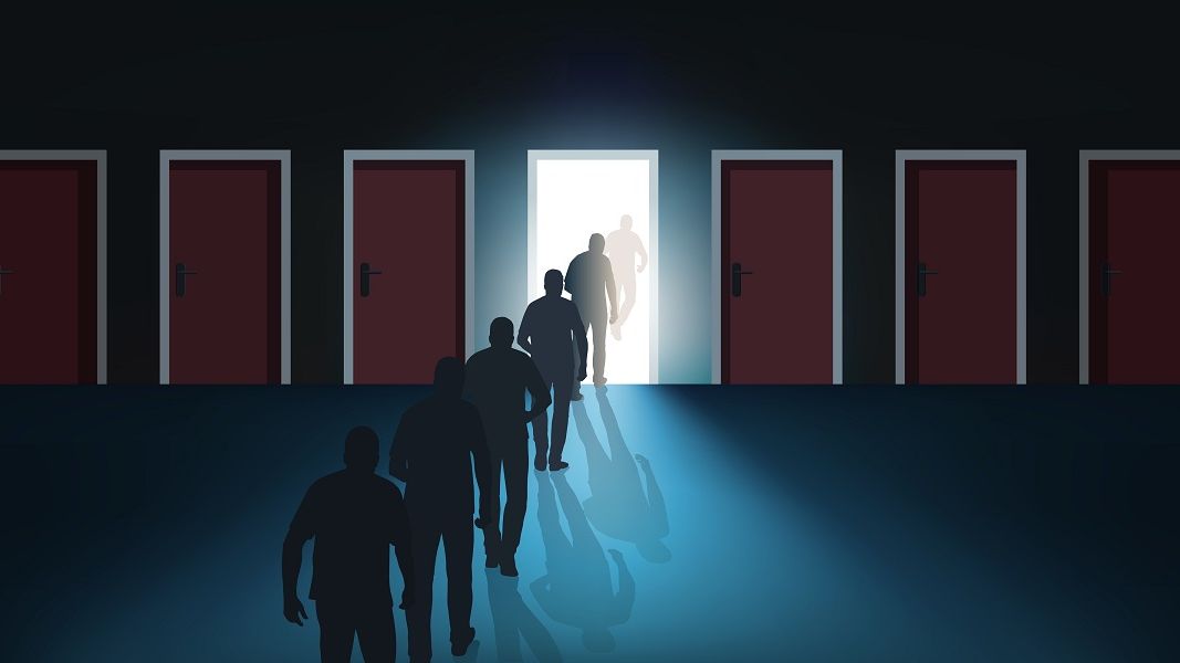 Firmele zombie „mușcă” 10 miliarde de euro din economie. Expert: Creează o competiție neloială pentru companiile viabile