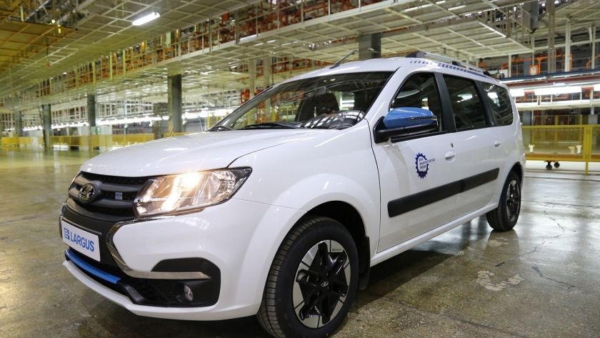 Prima mașină electrică de serie a rușilor de la Lada este o Dacia Logan MCV deghizată