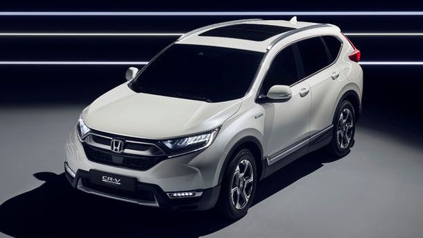 Honda CR-V Hybrid Prototype: noua generatie a SUV-ului japonez va avea versiune hibrida si va renunta la propulsia diesel