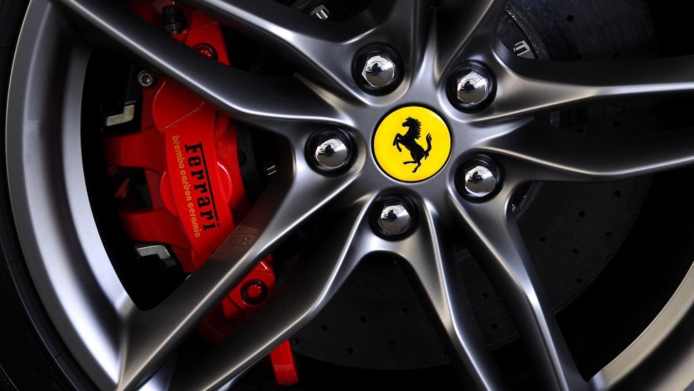Probleme la Ferrari. Peste 2.000 de mașini sunt rechemate în service