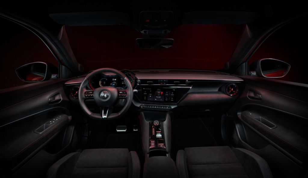 Alfa Romeo a publicat primele imagini și detalii referitoare la noul model "Milano" - Imagine 3