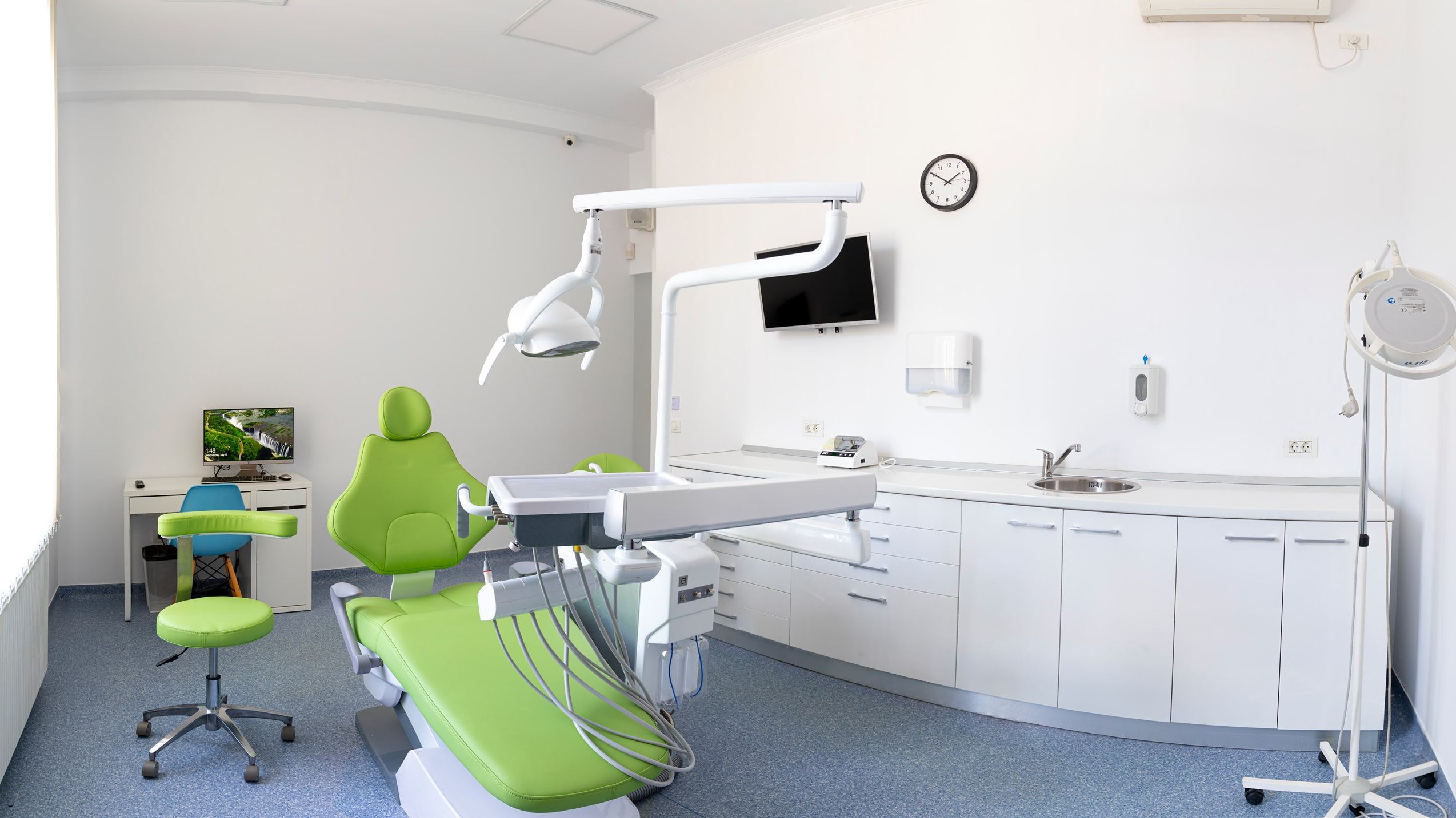 În București s-a deschis o clinică socială de stomatologie, destinată pacienților fără venituri sau cu venituri mici