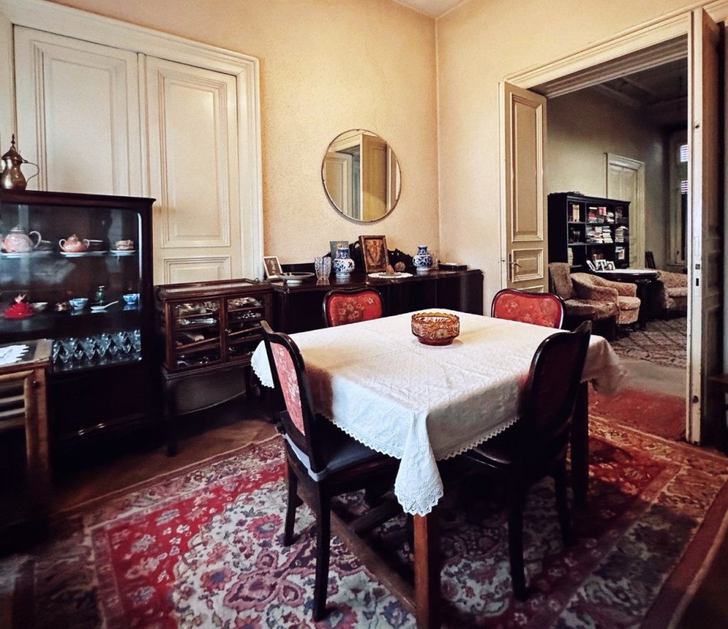 GALERIE FOTO | O vilă interbelică din centrul Capitalei, scoasă la vânzare pentru 1,5 milioane d - Imagine 11