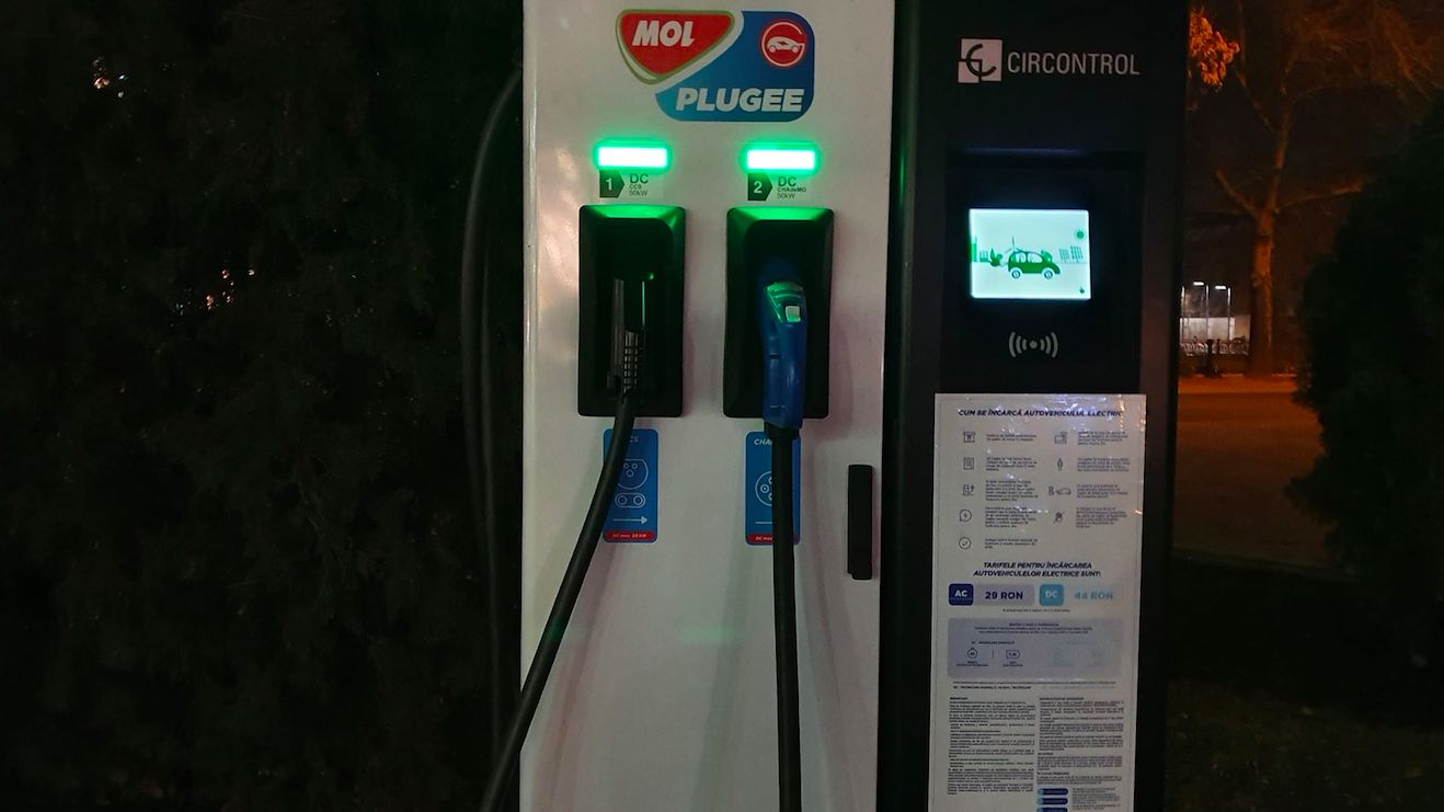 Benzinariile MOL au introdus luna aceasta plata pentru masini electrice