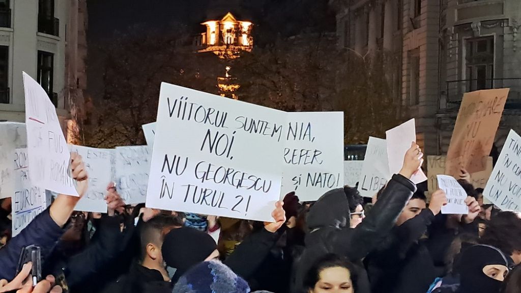 Tinerii se ridică împotriva extremismului. Cum au arătat protestele din București - Imagine 7