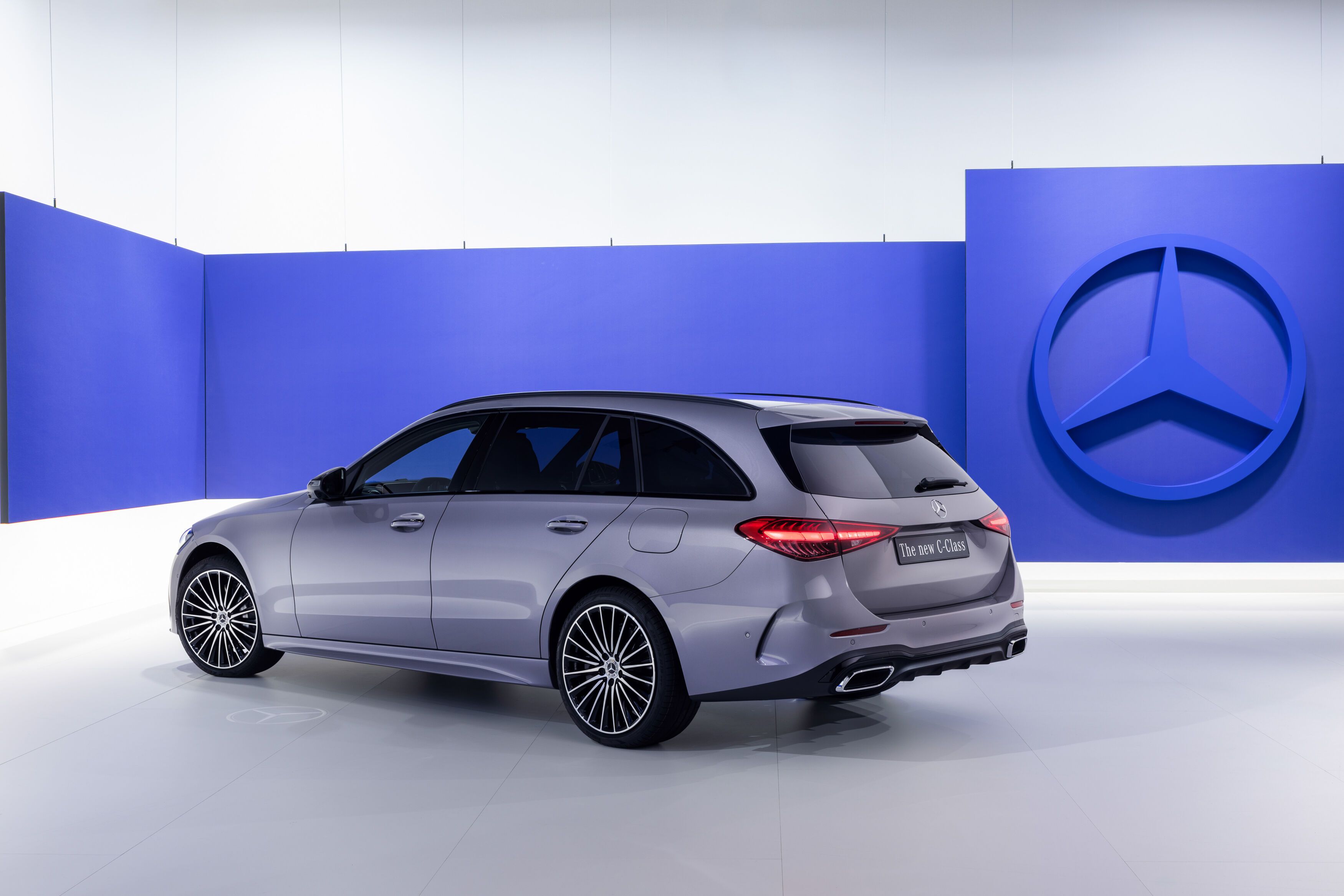 FOTO | Mercedes-Benz aduce un facelift Clasei C. Unele motoare dispar din gamă - Poza 11