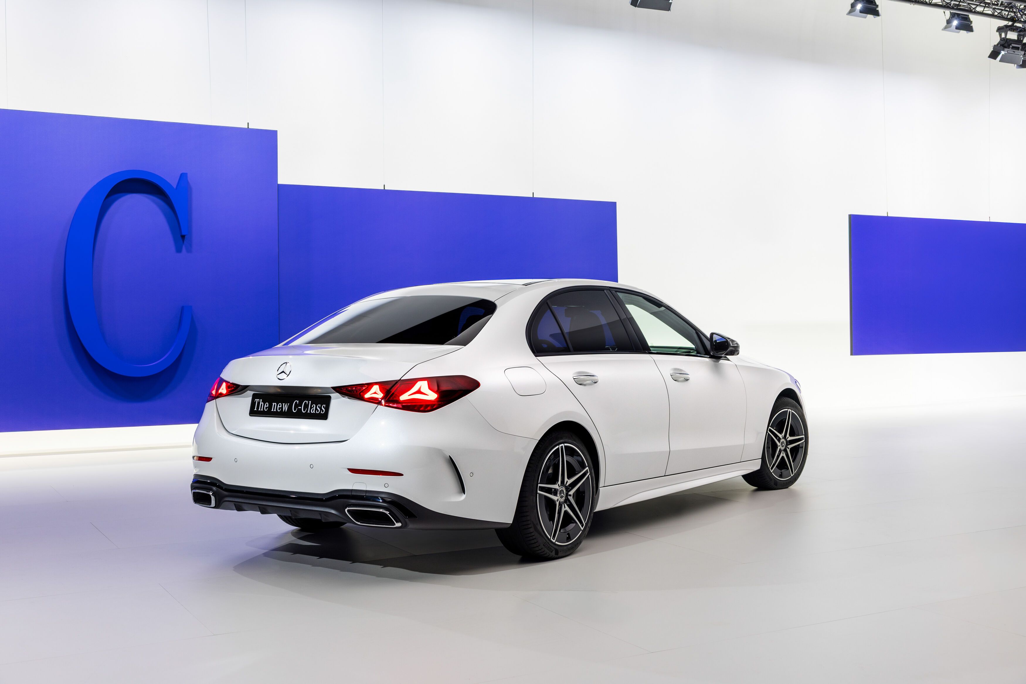 FOTO | Mercedes-Benz aduce un facelift Clasei C. Unele motoare dispar din gamă - Poza 3