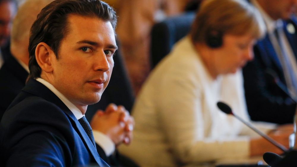 Sebastian Kurz, cancelarul Austriei, condamna violentele din timpul manifestatiei de la Bucuresti