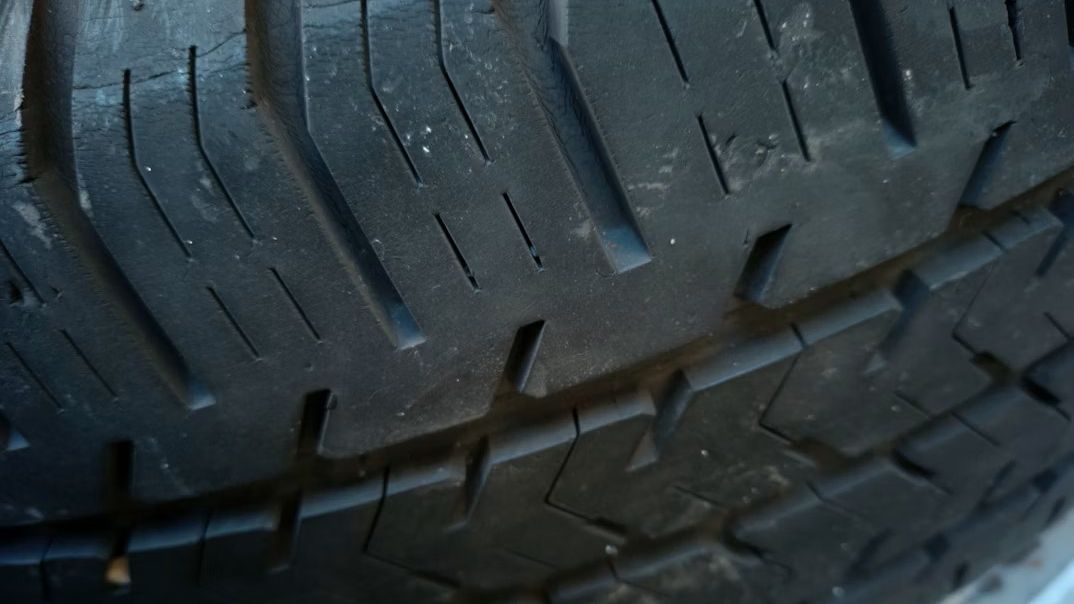 De ce experiența la volan începe cu anvelopele potrivite