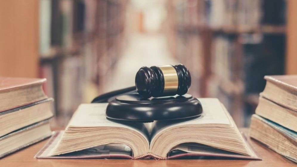 1991 - Apare noua Constitutie a Romaniei