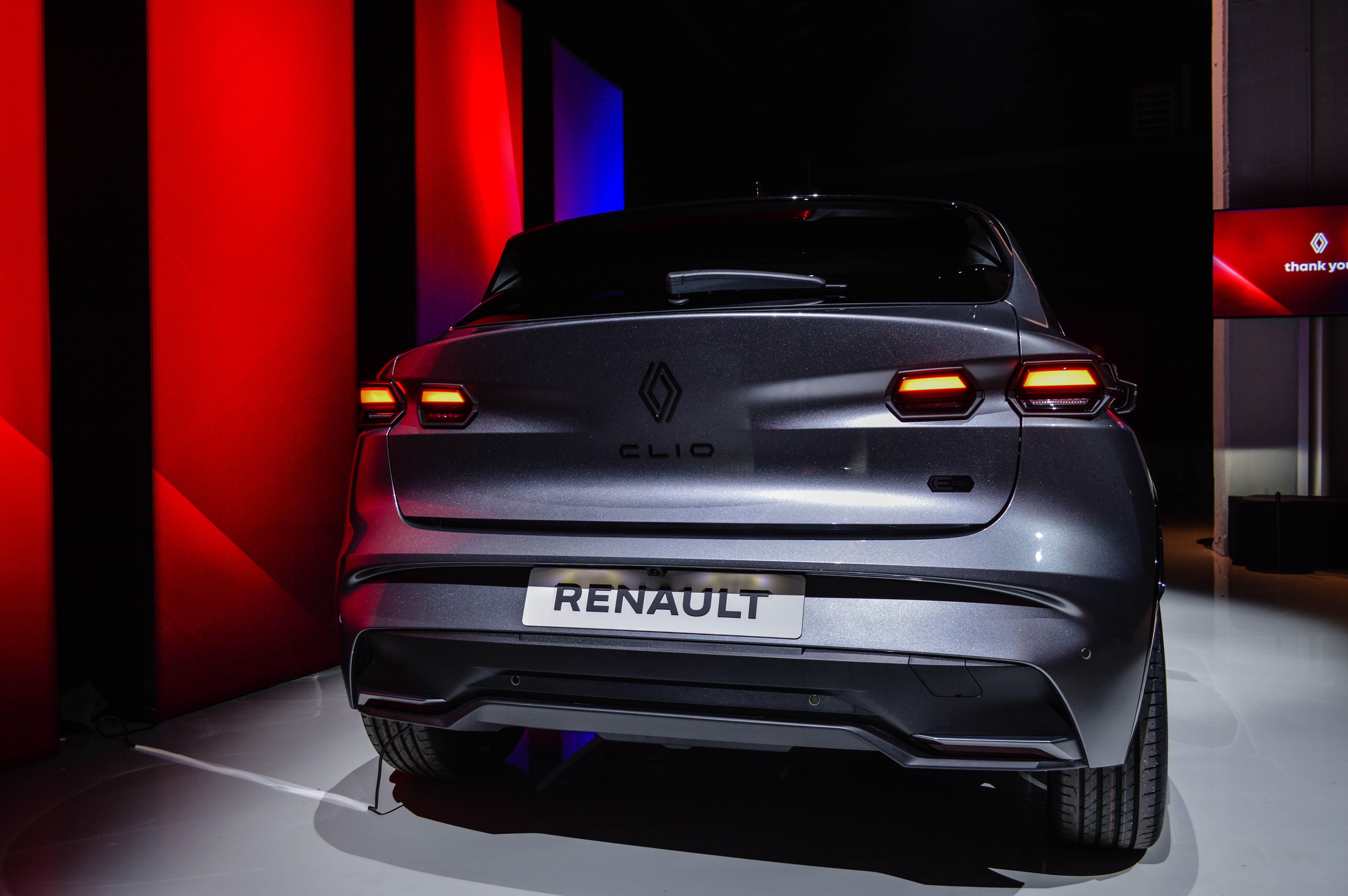 FOTO | Noul Renault Clio, de aproape. Care sunt secretele modelului de oraș - Poza 12