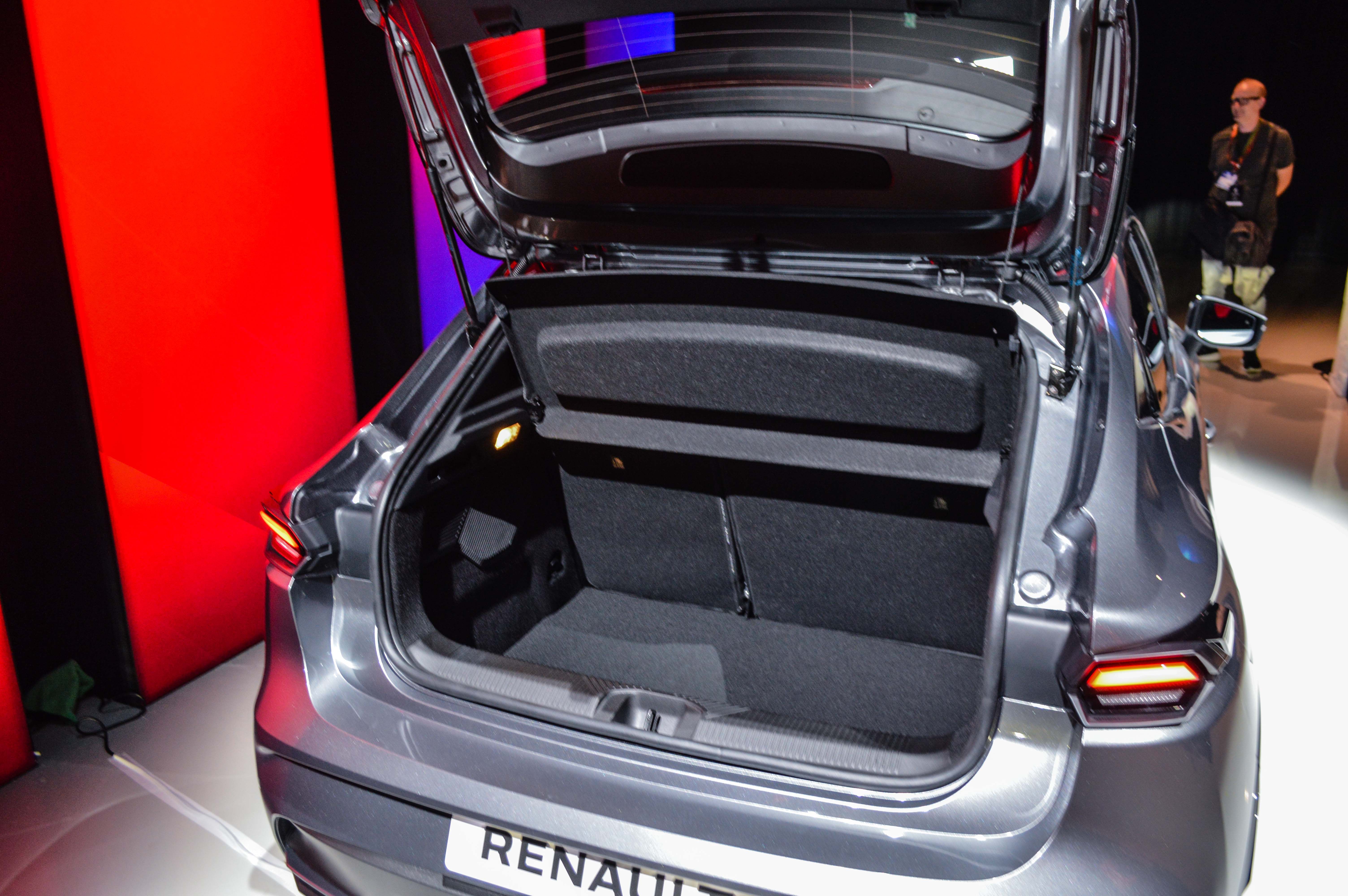 FOTO | Noul Renault Clio, de aproape. Care sunt secretele modelului de oraș - Poza 26